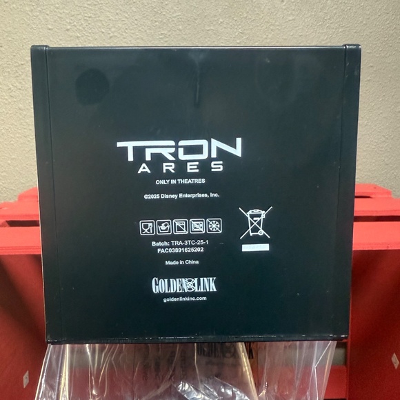 Disney Tron Ares Light-Up Arcade Popcorn Bucket Regal Exclusive NEW - Picture 7 of 7